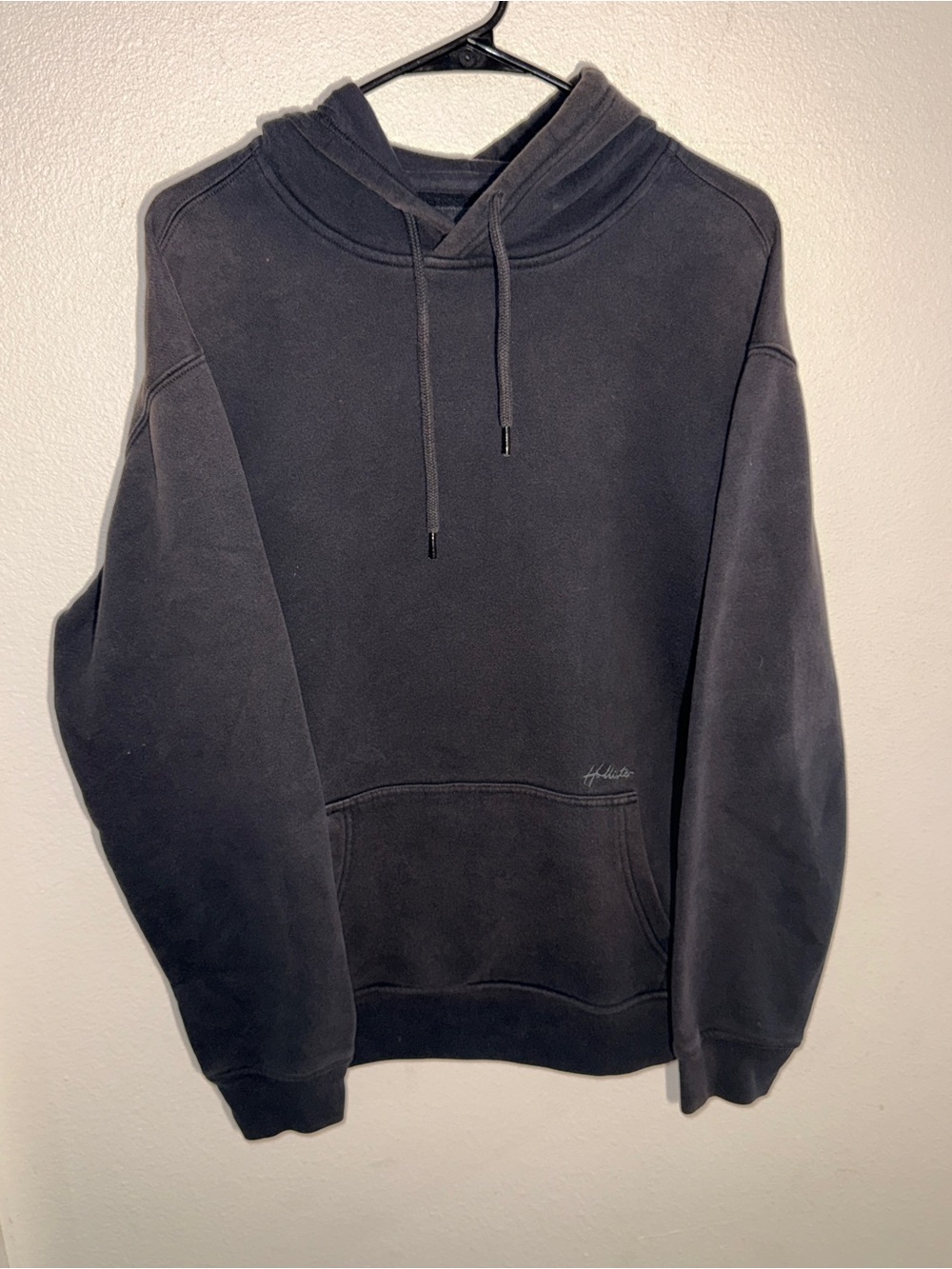 Hollister Men's Charcoal Black Pullover Hoodie